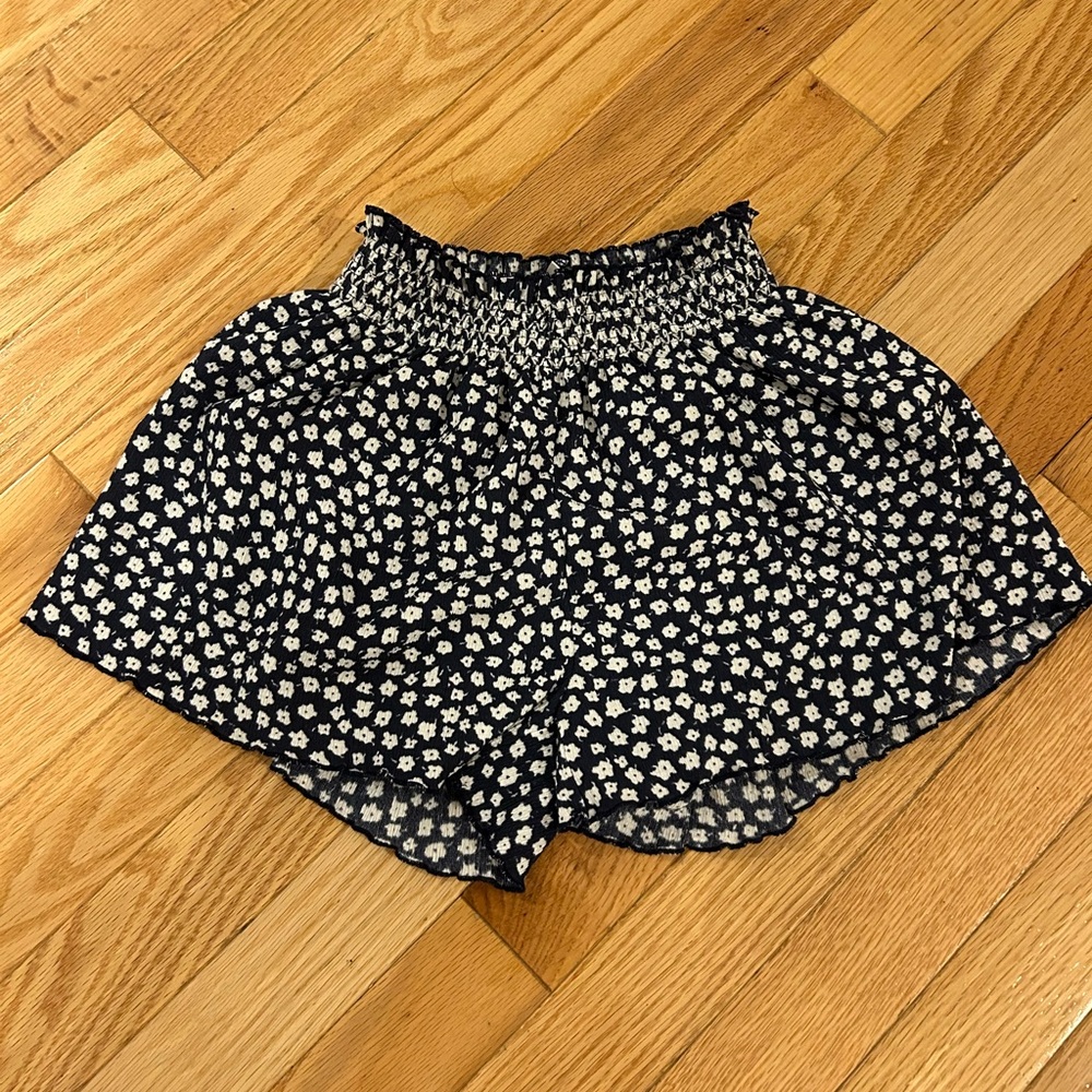 Zara navy and White floral Shorts
